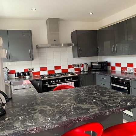 Spacious House In Central Manchester Extérieur photo