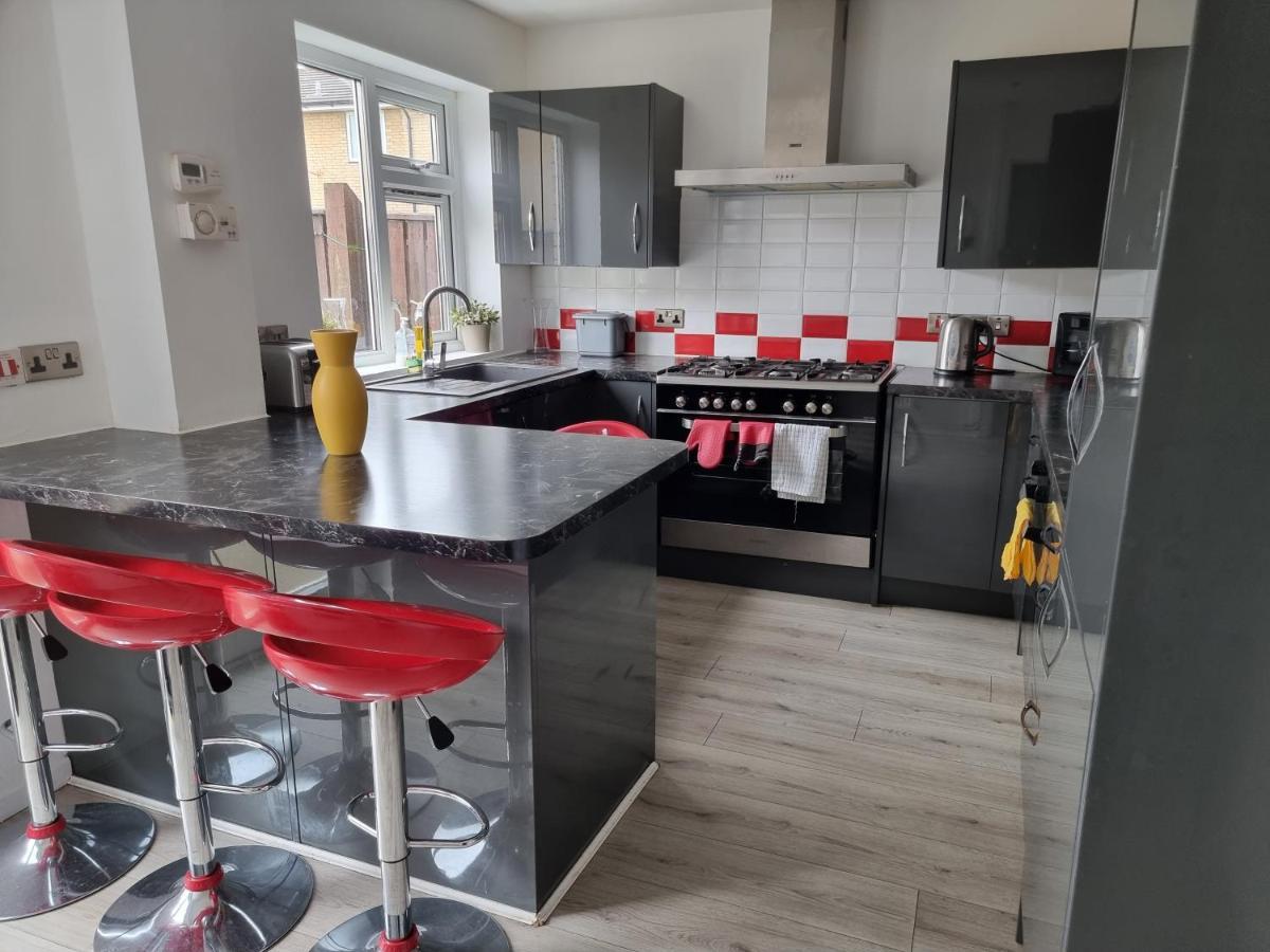 Spacious House In Central Manchester Extérieur photo