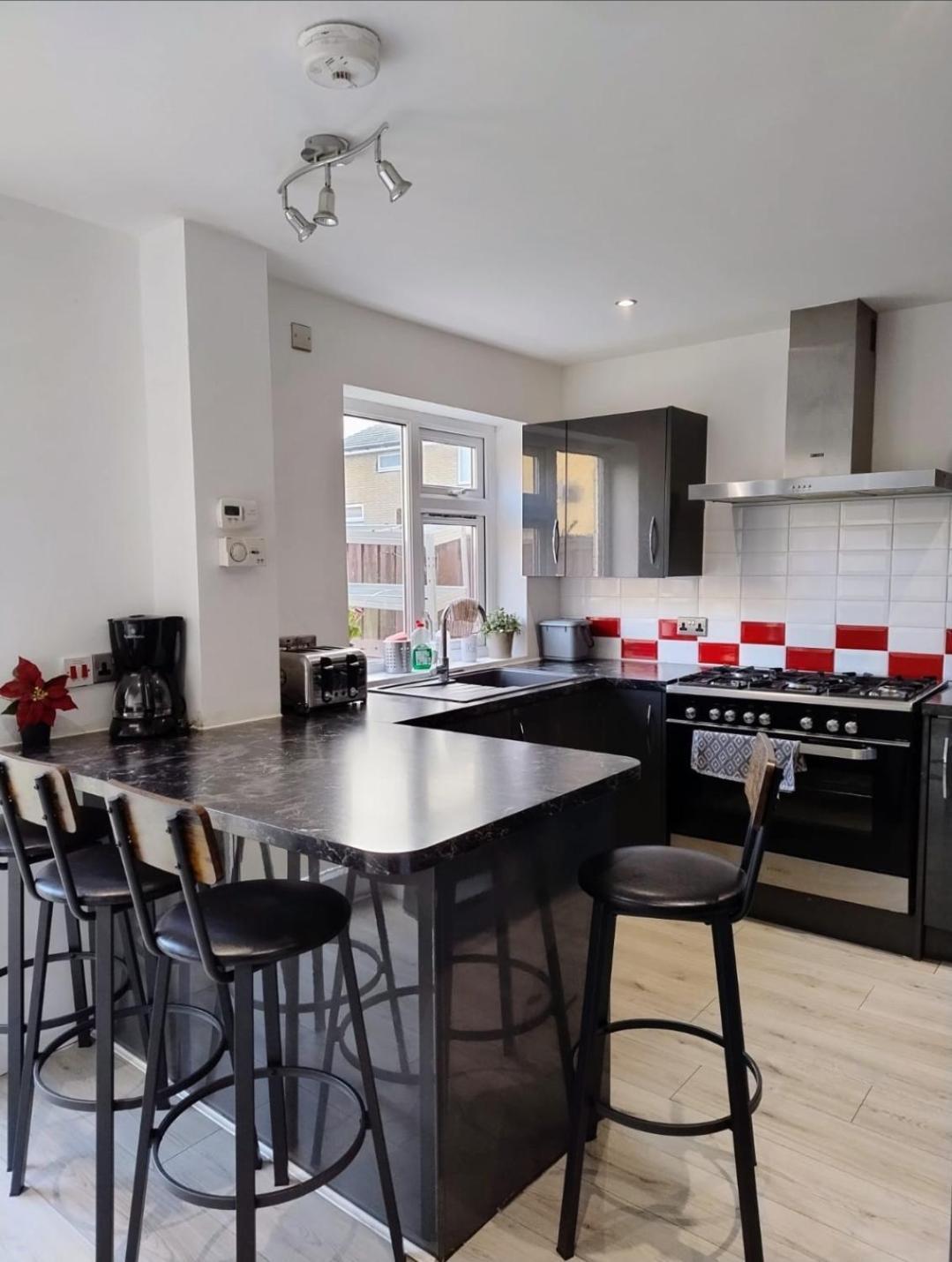 Spacious House In Central Manchester Extérieur photo